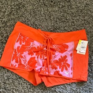 Roxy Surf Kind Kate 2 Inch Board Shorts Orange Floral XL